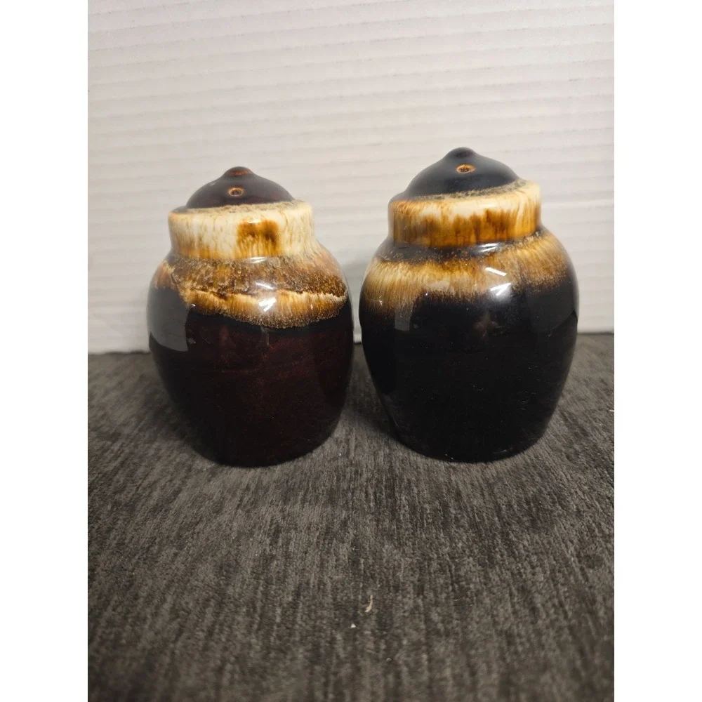 Pfaltzgraff Brown Drip Salt And Pepper Shakers Set Vintage EUC